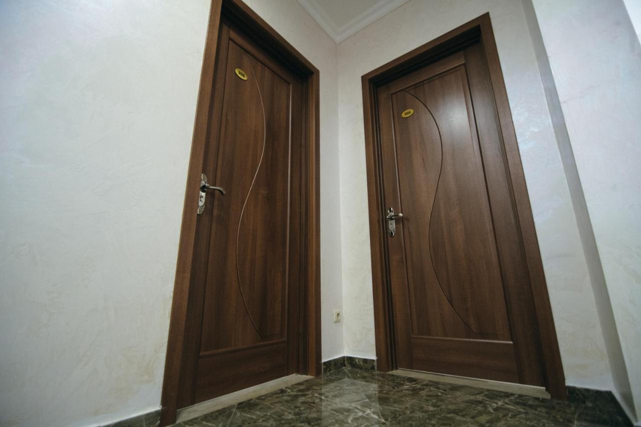 Hotel Batumi Palace Exterior foto